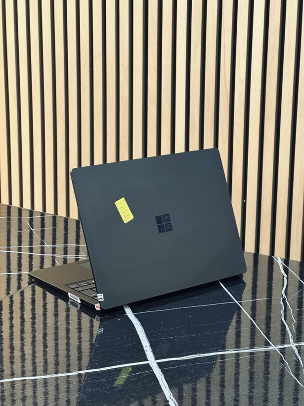 لپ تاپ مایکروسافت سرفیس لپ تاپ3 13.5اینچ laptop microsoft surface laptop3 13.5 INCH ram :8 -ssd:256 cpu:i5