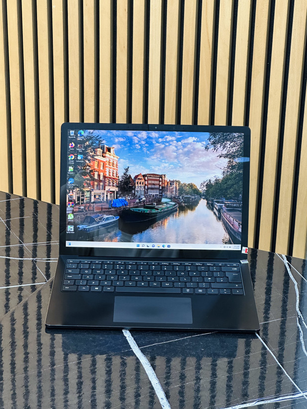لپ تاپ مایکروسافت سرفیس لپ تاپ3 13.5اینچ laptop microsoft surface laptop3 13.5 INCH ram :8 -ssd:256 cpu:i5