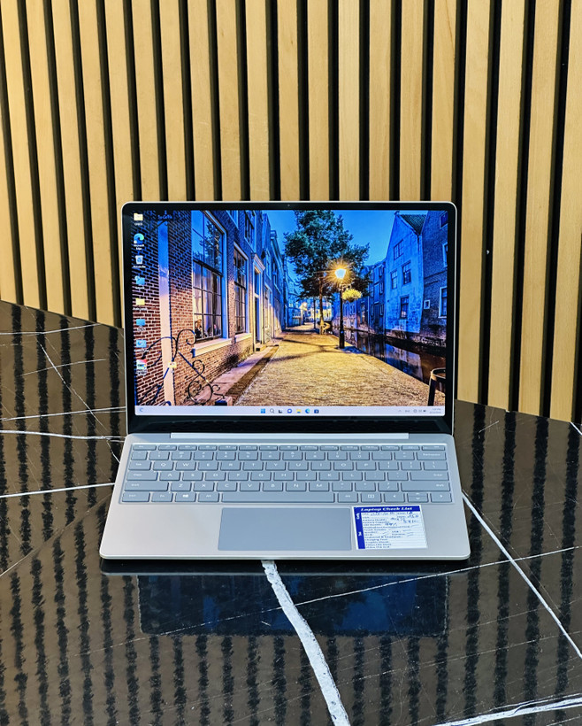 لپ تاپ مایکروسافت سرفیس لپ تاپ گو1 laptop microsoft surface laptop go1 ram :8 -ssd:256 cpu:i5