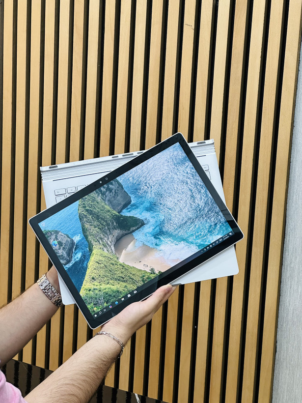لپ تاپ مایکروسافت سرفیس بووک3 13.5.اینچ laptop microsoft surface book3 13.5 inch ram :32-ssd:512GB cpu:i7.GPU:4GB