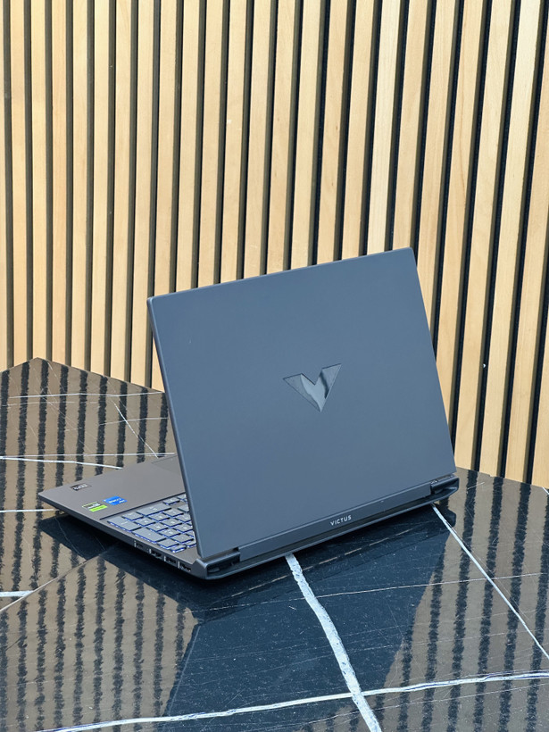 لپ تاپ گیمینگ اچ پی مدل ram:16 ssd:512GB cpu:i5 gpu:6GB RTX 4050 HP VICTUS15 GAMING FA2701WM