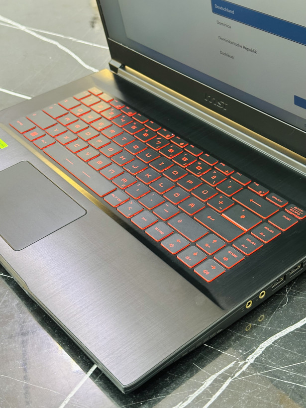 لپ تاپ گیمینگ ام اس ای ram:16 -ssd:512GB cpu:i5 gpu:6GB RTX 4050 THIN6312VE