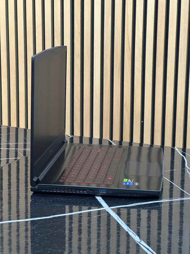 لپ تاپ گیمینگ ام اس ای ram:16 -ssd:512GB cpu:i5 gpu:6GB RTX 4050 THIN6312VE