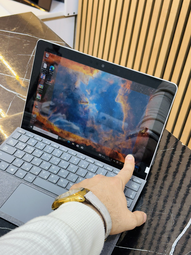 تبلت مایکروسافت سرفیس گو SURFACE GO ram :8 -ssd:128 سیمکارت خور(LTE)