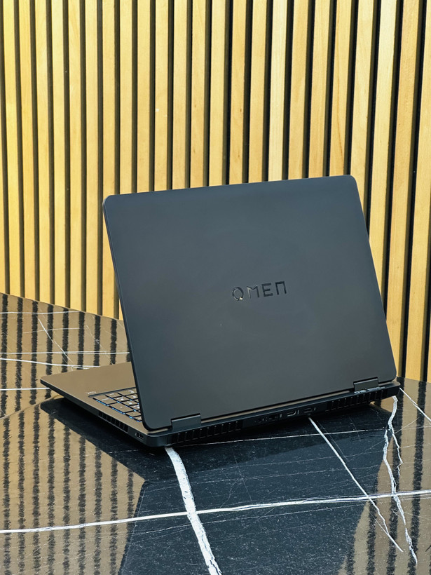 لپ تاپ اچ پی اومن گیمینگ 16 ram:16 -ssd:1TB cpu:amd ryzen9 gpu:8GB5060