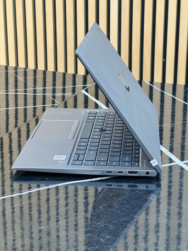 لپ تاپ 14 اینچی HP مدلi7-10610u ZBook Firefly 14 G7پردازنده رم 16گیگ حافظه 512 گیگ
