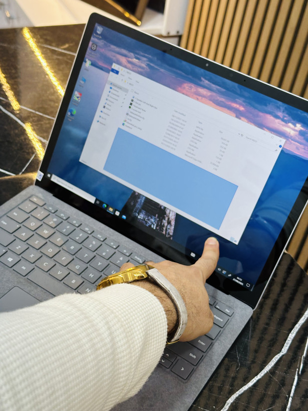 لپ تاپ استوک مایکروسافت CPU:i7 ram:16 ssd:512 SURFACE LAPTOP 1